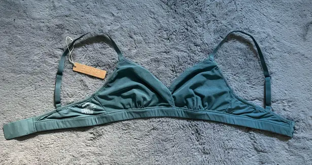 SKIMS NWT xs kyanite fits everybody crossover bralette