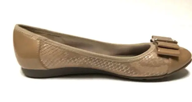 Anne Klein Ann Kline Akaricia faux snake skin bow loafers 6.5