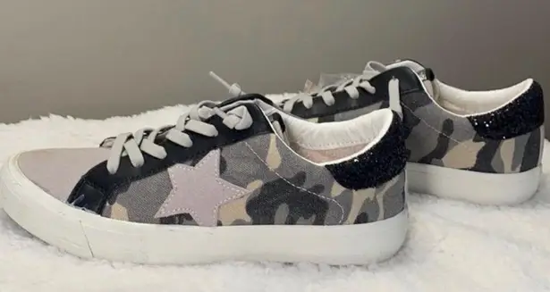 Vintage Havana Gail camo multi star sneaker