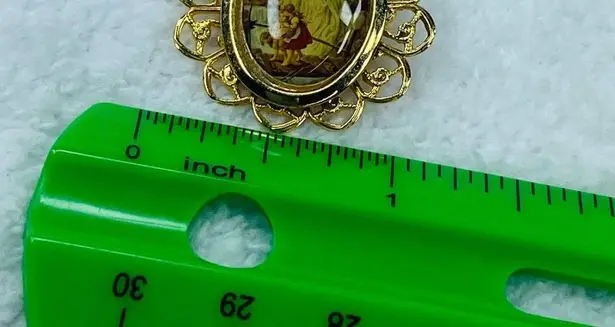 Jesus God Children Religious Tie Tack Jewelry Pin Brooch Gold Tone Filagree