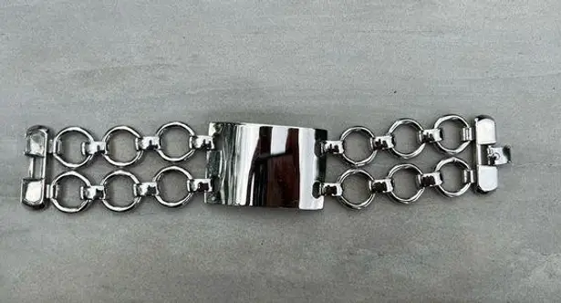 Monet VTG  chunky, engravable  ID bracelet with wide circle links in silver tone