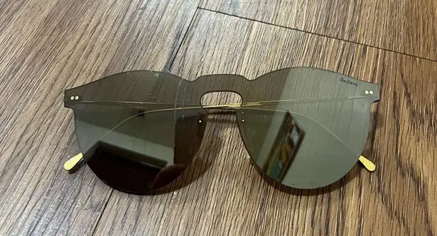 illesteva Brown Leonard Mask Sunglasses $190