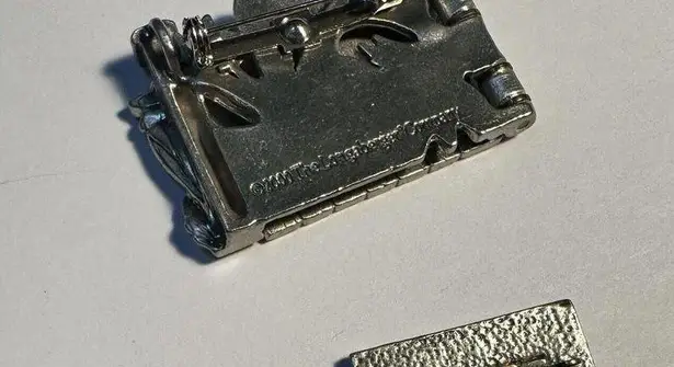 Longaberger Lot Of 3 Pewter Brooch Pins 2 Birds & Blooms 1