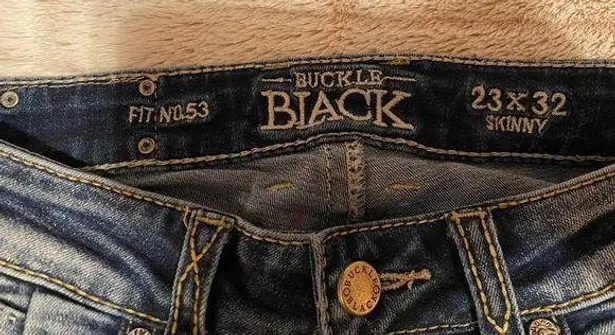 Buckle Black Jeans