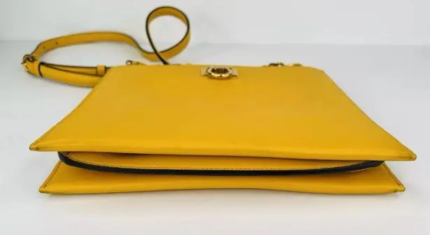 Salvatore Ferragamo 21L013 Trifolio Gancini Logo Leather Crossbody Shoulder Bag