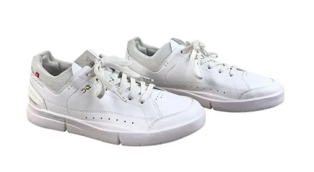 ON CLOUD Roger Centre Court Sneakers Tennis Shoes W's 9 White Retro Classic NWOB