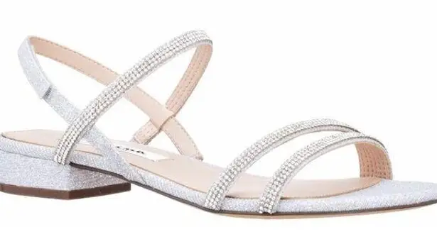 Nina Sarita Evening Metallic Crystal Strappy Flat Textured Sandals Size 9