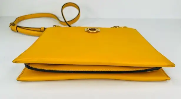 Salvatore Ferragamo 21L013 Trifolio Gancini Logo Leather Crossbody Shoulder Bag