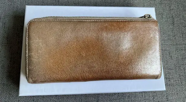 Chloé Long Wallet Metallic Gold Zip-Around