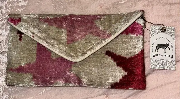 NWT Wolf & Willa Multi Pink Star Clutch