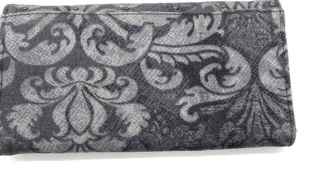 Dakine  Long Wallet Rectangular Gray Filigree Feminine Surf Beachy Retro Classic