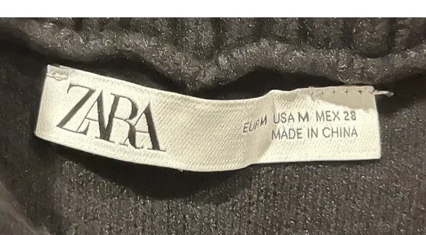 ZARA  Black Gold Buttons Long Sleeve Cardigan