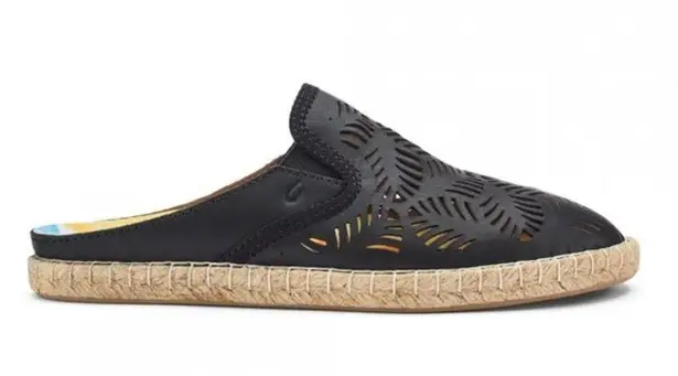 Olukai NEW  Black Kaula 'Olu' Ili Laser Perforated Slip On‎ Espadrille Mules 9.5