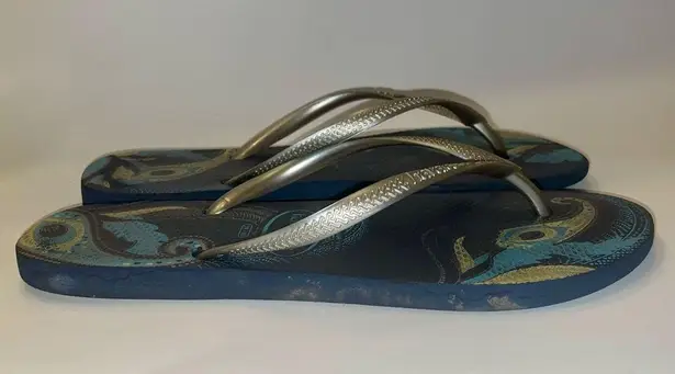 Havaianas Peacock Feather Flip Flop Size US 9/10 39/40 Navy Blue Silver EUC