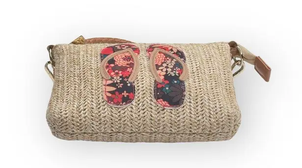 Sondra Roberts new ☀︎︎ Flip Flop Appliqué Crossbody Mini Bag ☀︎︎ Woven Raffia