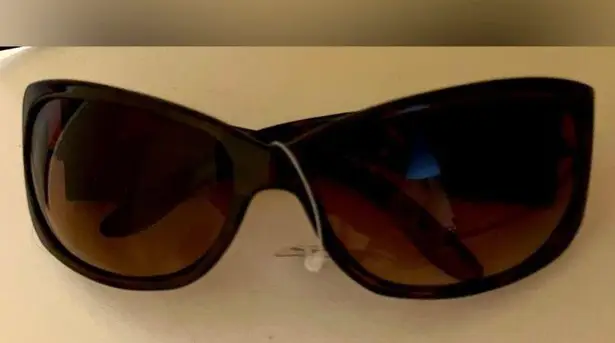 New! Women’s Oversized Sunglasses With Rhinestones.