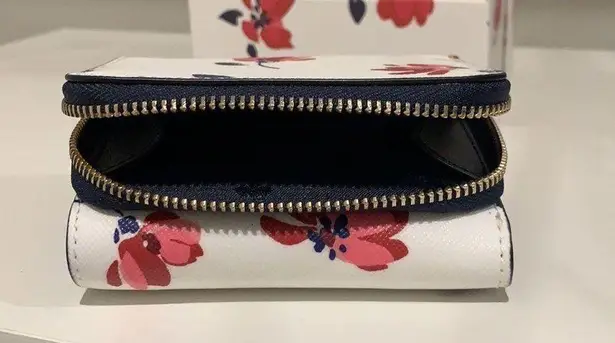 Kate Spade New  floral wallet