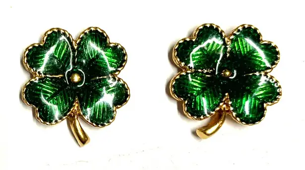 Vintage Green Clover Stud Earrings Enamel Gold Tone Lucky Charm Jewelry