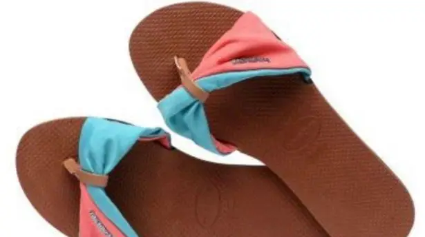 Havaianas  You St. Tropez Color Sandals
Color Rust (Pink/ Blue), Size 7/8W, NWT