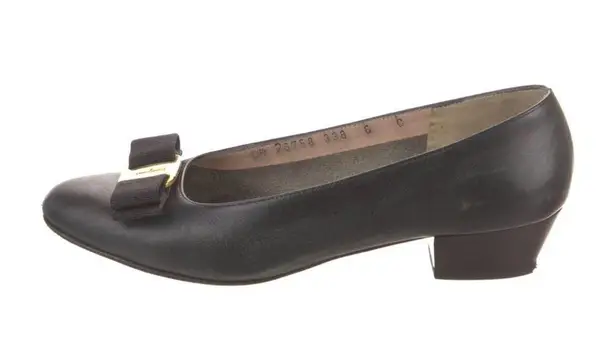 Salvatore Ferragamo Vintage Vara Leather Pump Heels