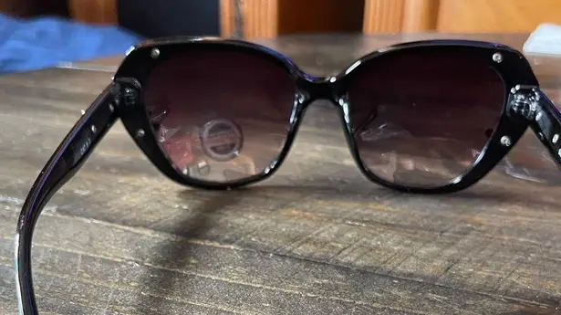 Boutique Black and Gold Roses Oversized Sunglasses with Gradient Lenses