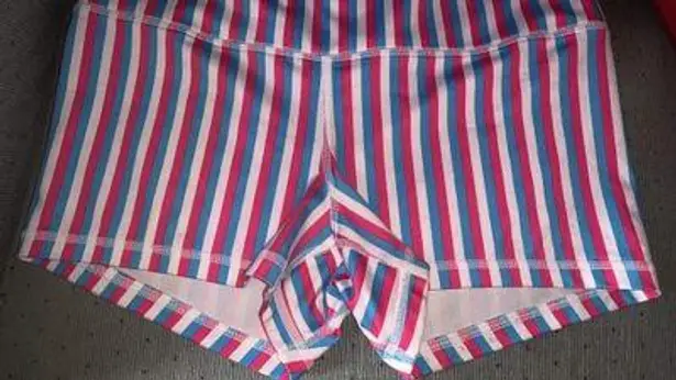 Fleo DNDL Riki Shorts Size M