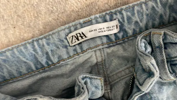 ZARA Jeans