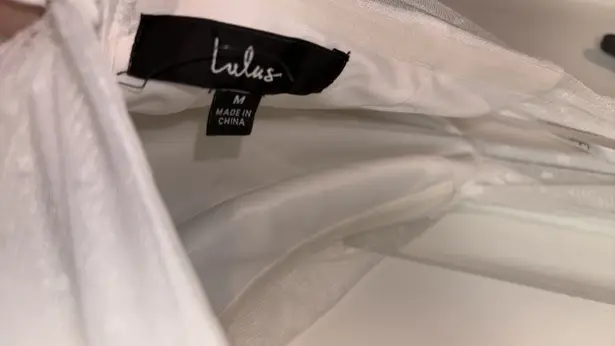 Lulus  White Maxi Dress Size Medium 