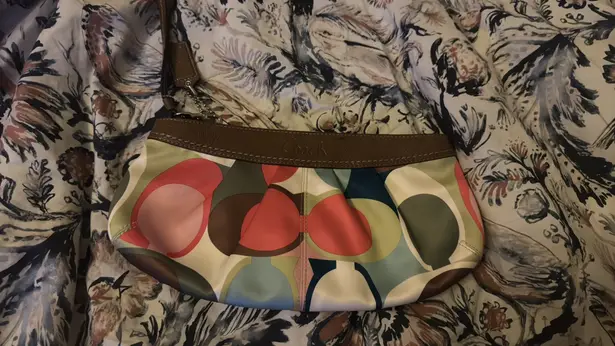 Coach  Wristlet Clutch Small - Image 5