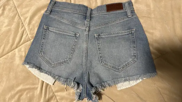 Hollister Size 1  shorts!! Super comfy, cute, and barely worn - Image 3