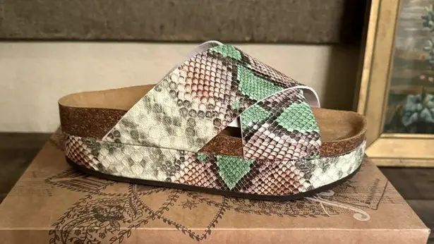 Free People NEW  Sidelines Leather Flatform Sandal Green Slid On Spain 8.5-9/39