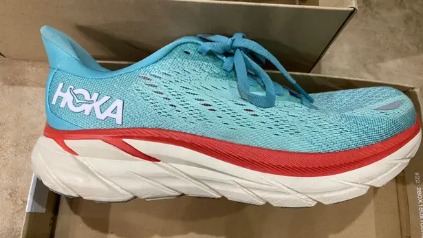 Hoka Clifton 8 S