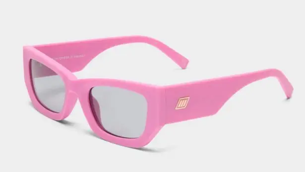 LeSpecs NWT Le Specs Beachcomber Sunglasses in Matte Bubblegum Pink tinted lenses Barbie