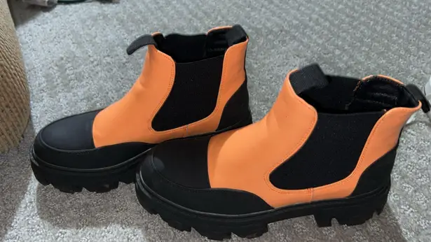 Boots Size 7.5