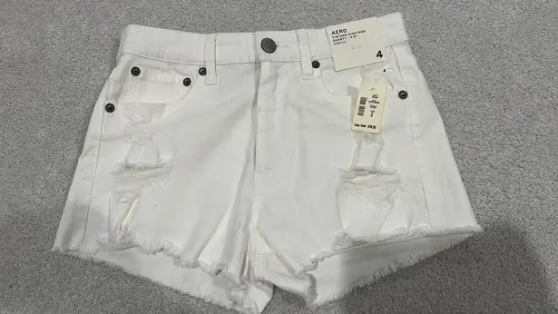 Aeropostale High Rise White Jean shorts 2.5”