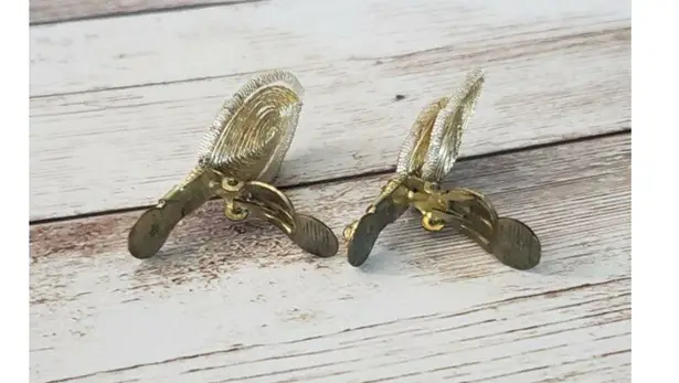 Vintage Clip On Earrings