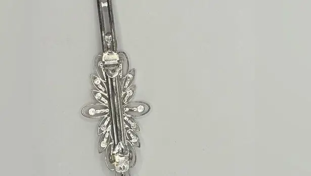 Women’s Barrette w/ Crystals