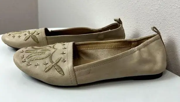 Latigo  Embroidered Flats Nude‎ Light Beige Leather  Slip-On Shoes Womens Size 9M