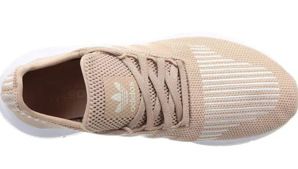 Adidas ✨Womens  Swift Run Athletic Shoe - Ash Pearl✨