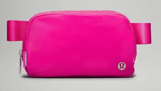 Lululemon NEW & IMPROVED SONIC PINK  Everywhere Belt Bag White Wordmark