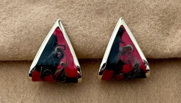 Super Retro Cool Enamel Funky Pierced Earrings Gold Tone Blue & Red Multiple