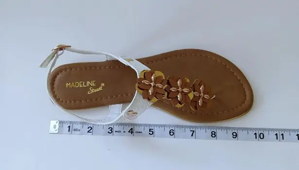 Madeline Stuart Flats Sandals Size 8