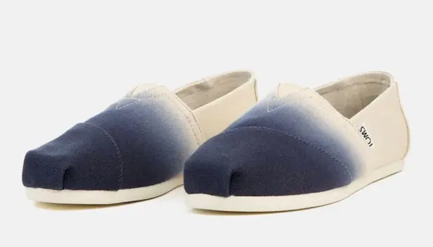 Classic Navy Dip Dye Flats Blue Size 7.5