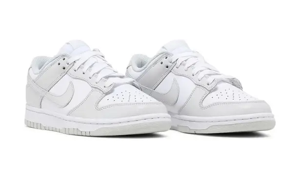 Nike Women’s Dunk Low Photon Dust