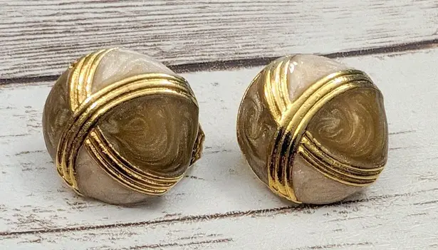 Vintage Clip On Earrings