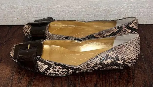 Tahari  Women’s Snake Print Square Toe Buckle Detail Flats Size 7 NEW