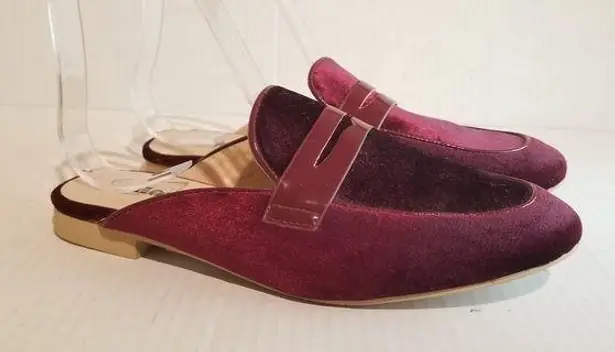 Hot Kiss Cranberry Red Rounded Mules Size 6