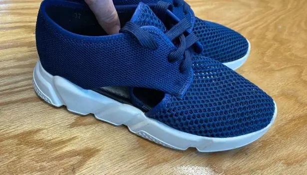 All Black Sneaker 6.5 Blue Mesh Low Top Lace Up Running Athletic Shoes S23