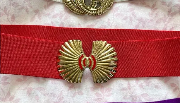 Vintage Red Elastic Belt with Seashell Buckle