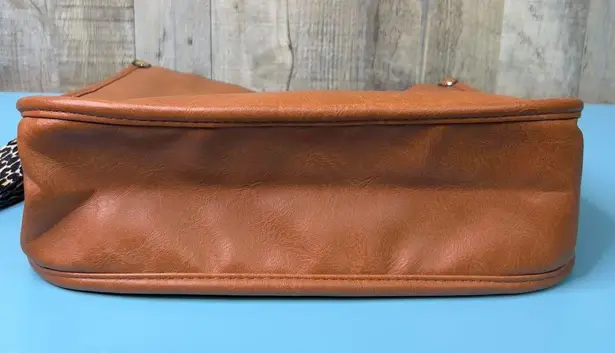 Brown Leather Zip Top Hobo Crossbody w/Guitar Animal Print Strap 12